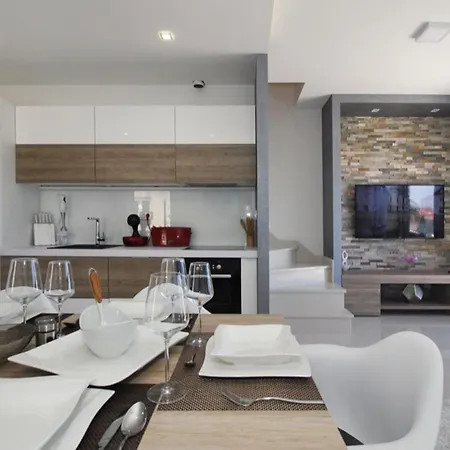 Lux Afrodita - Three Bedoom With Outdoor Pool וילה מאקרסקה