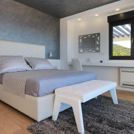 Lux Afrodita - Three Bedoom With Outdoor Pool וילה *